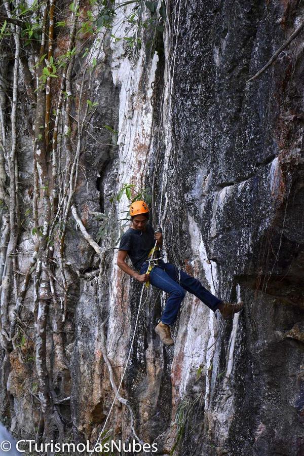 Ciudad De Las Rocas La Fortuna Gallo Giro المظهر الخارجي الصورة